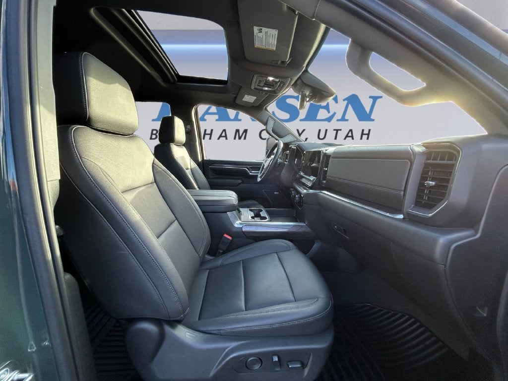 2025 Chevrolet Silverado 3500 HD LTZ