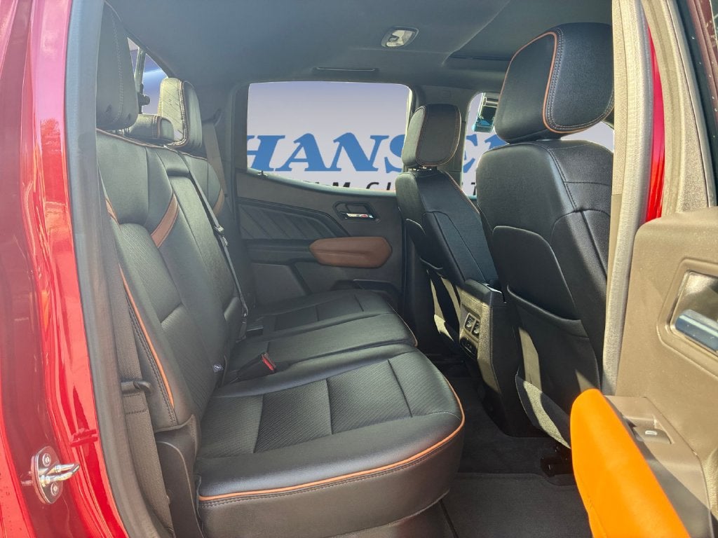 2023 GMC Canyon 4WD AT4