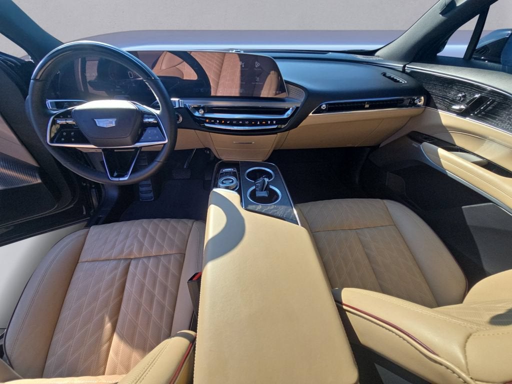 2024 Cadillac LYRIQ Sport 3