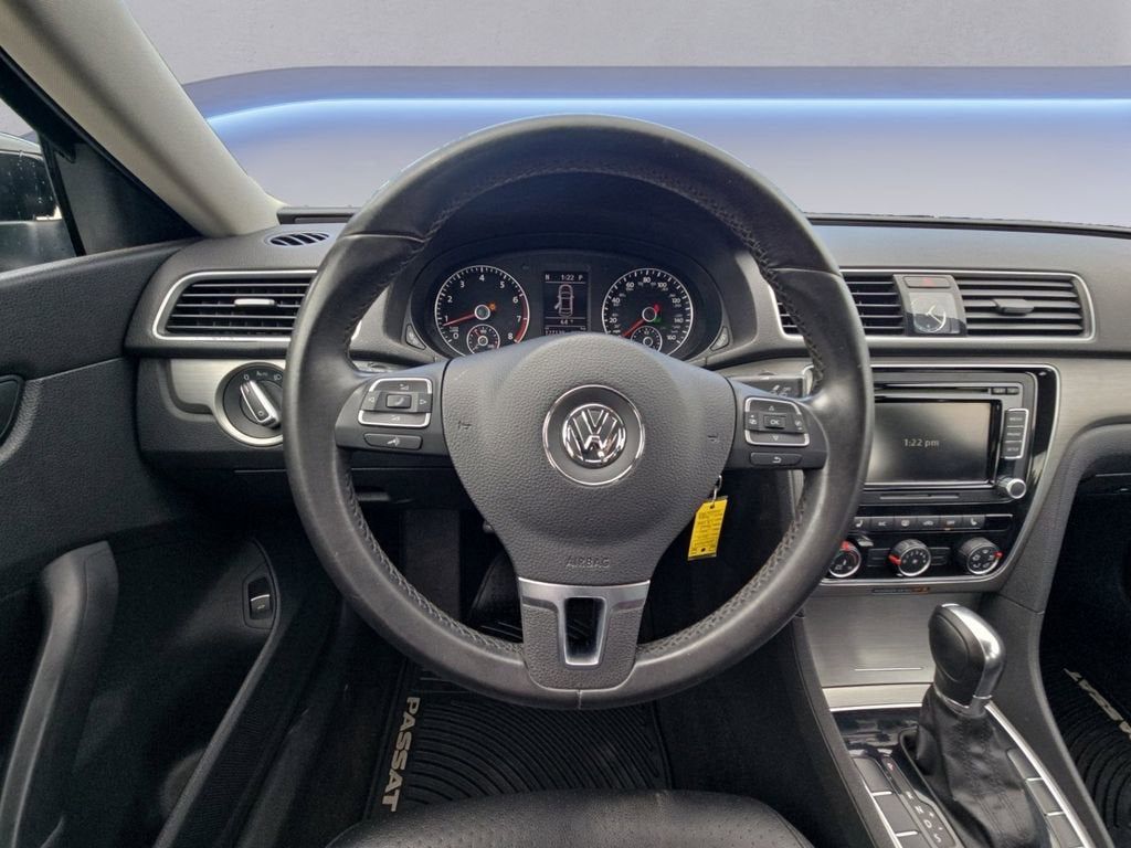 2014 Volkswagen Passat SE