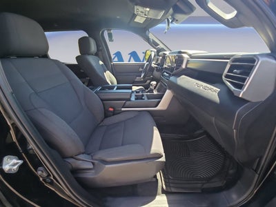 2025 Toyota Tundra 4WD SR5